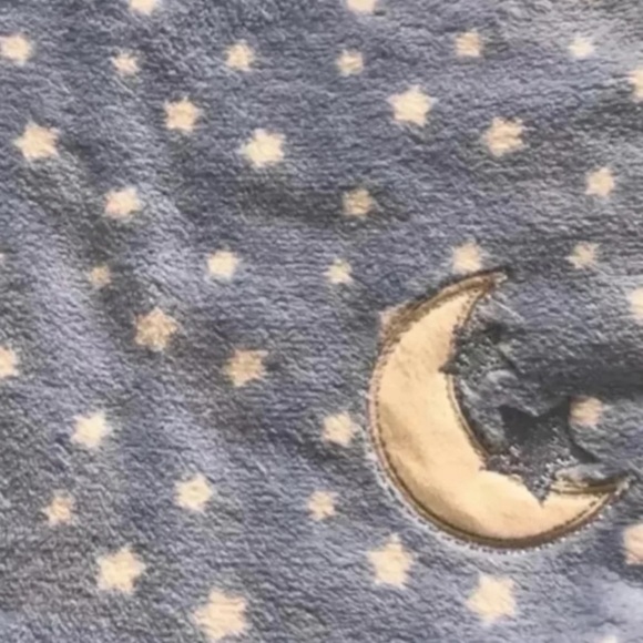 (NWT) Super Soft & Snuggly Blanket 30”x 30” - Picture 7 of 8